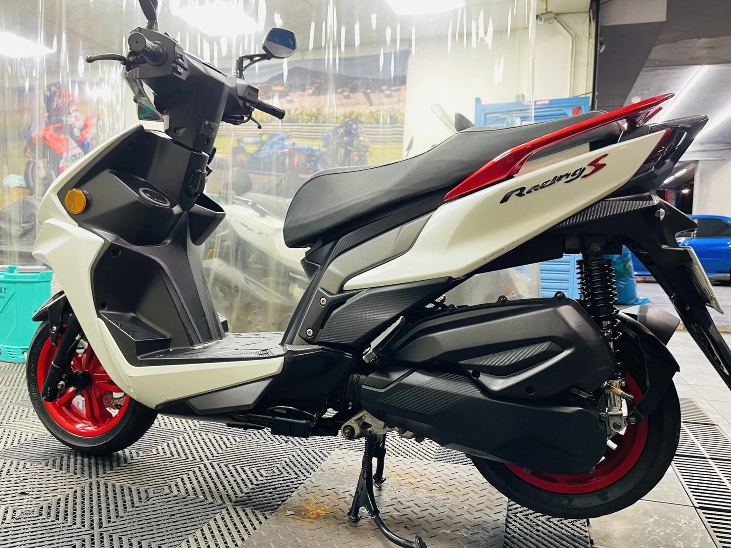 KYMCO/光陽 雷霆s125 2023款 車輛照片