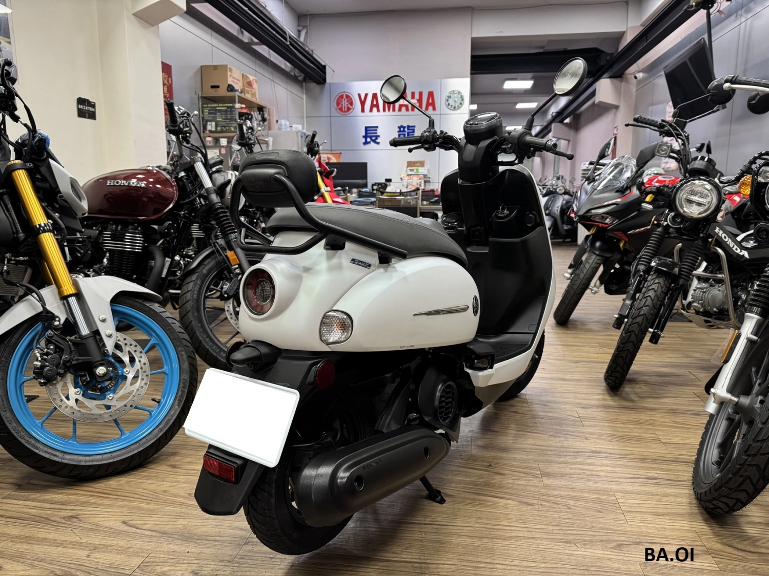 Victory Vinoora 125 2021款 車輛照片