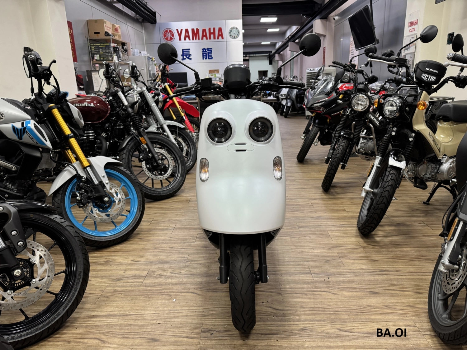 Victory Vinoora 125 2021款 車輛照片