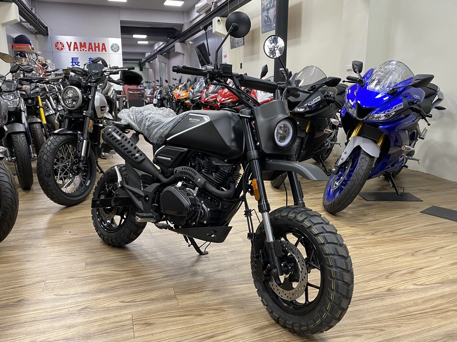 其他 BRIXTON CROSSFIRE 125XS 125cc 2022款