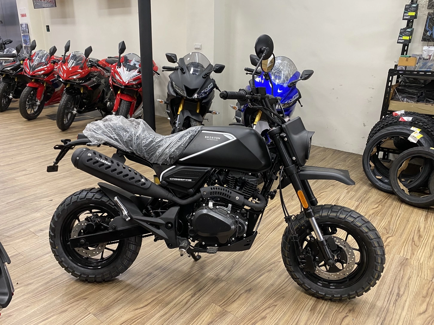 其他 BRIXTON CROSSFIRE 125XS 2022款 車輛照片