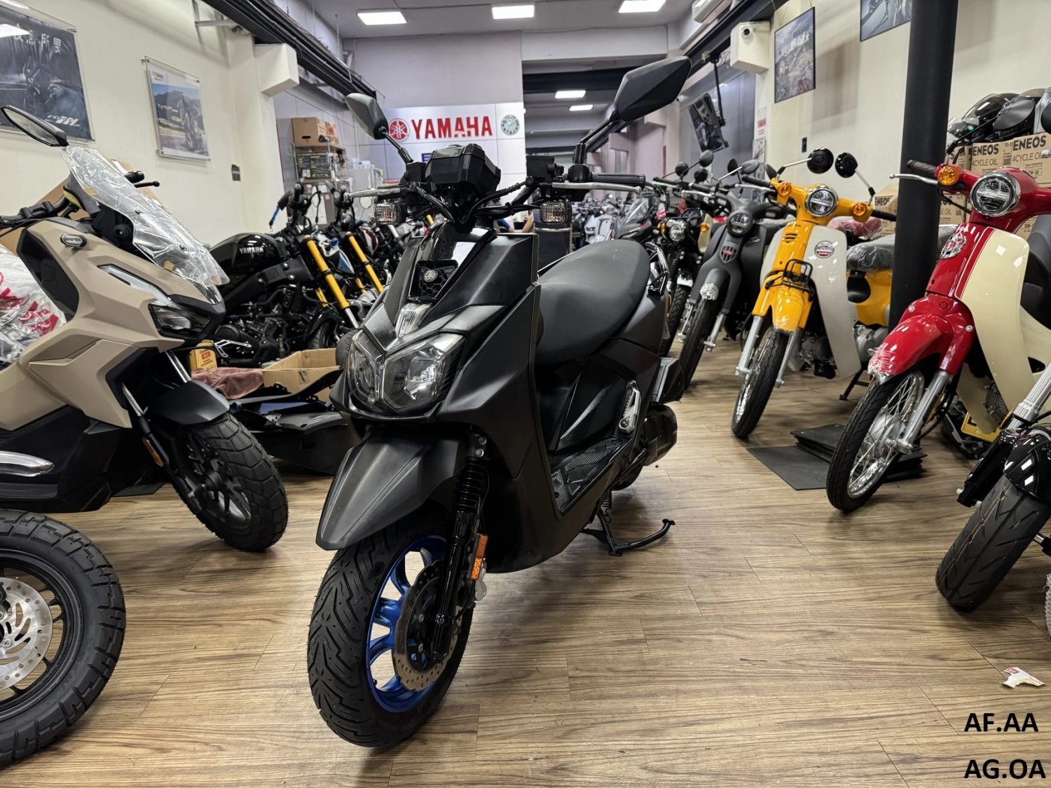 YAMAHA/山葉 BWSR 125 2016款 車輛照片