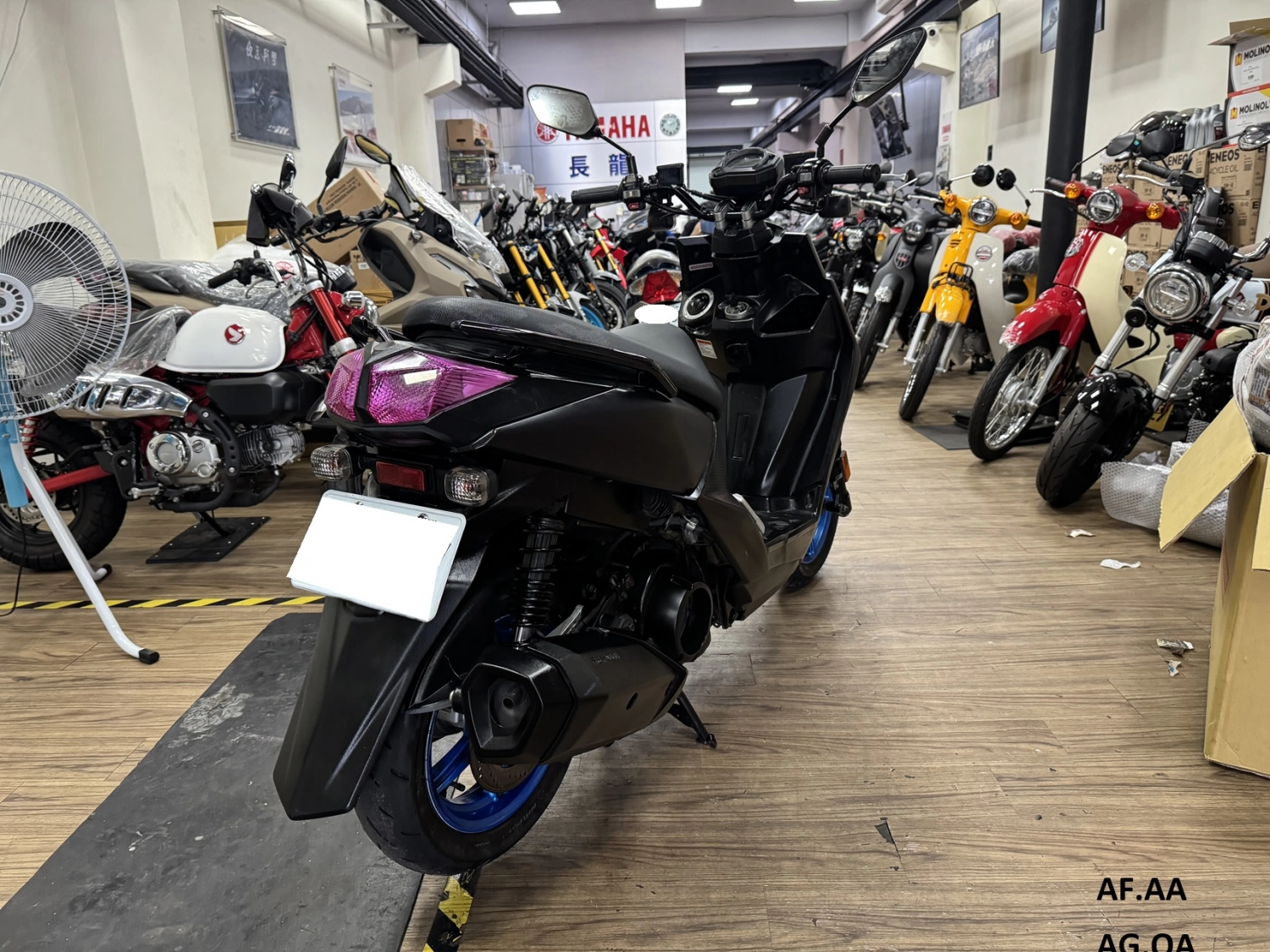 YAMAHA/山葉 BWSR 125 2016款 車輛照片