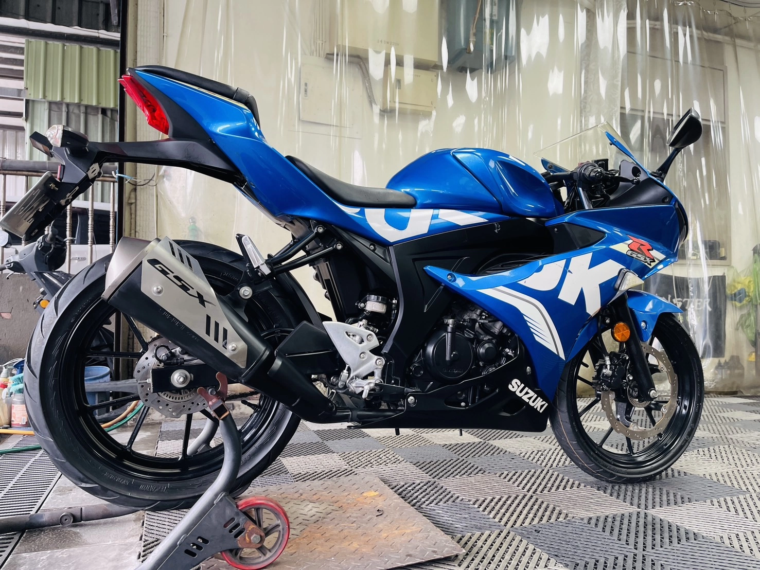 SUZUKI/鈴木 GSX-R150 2018款 車輛照片