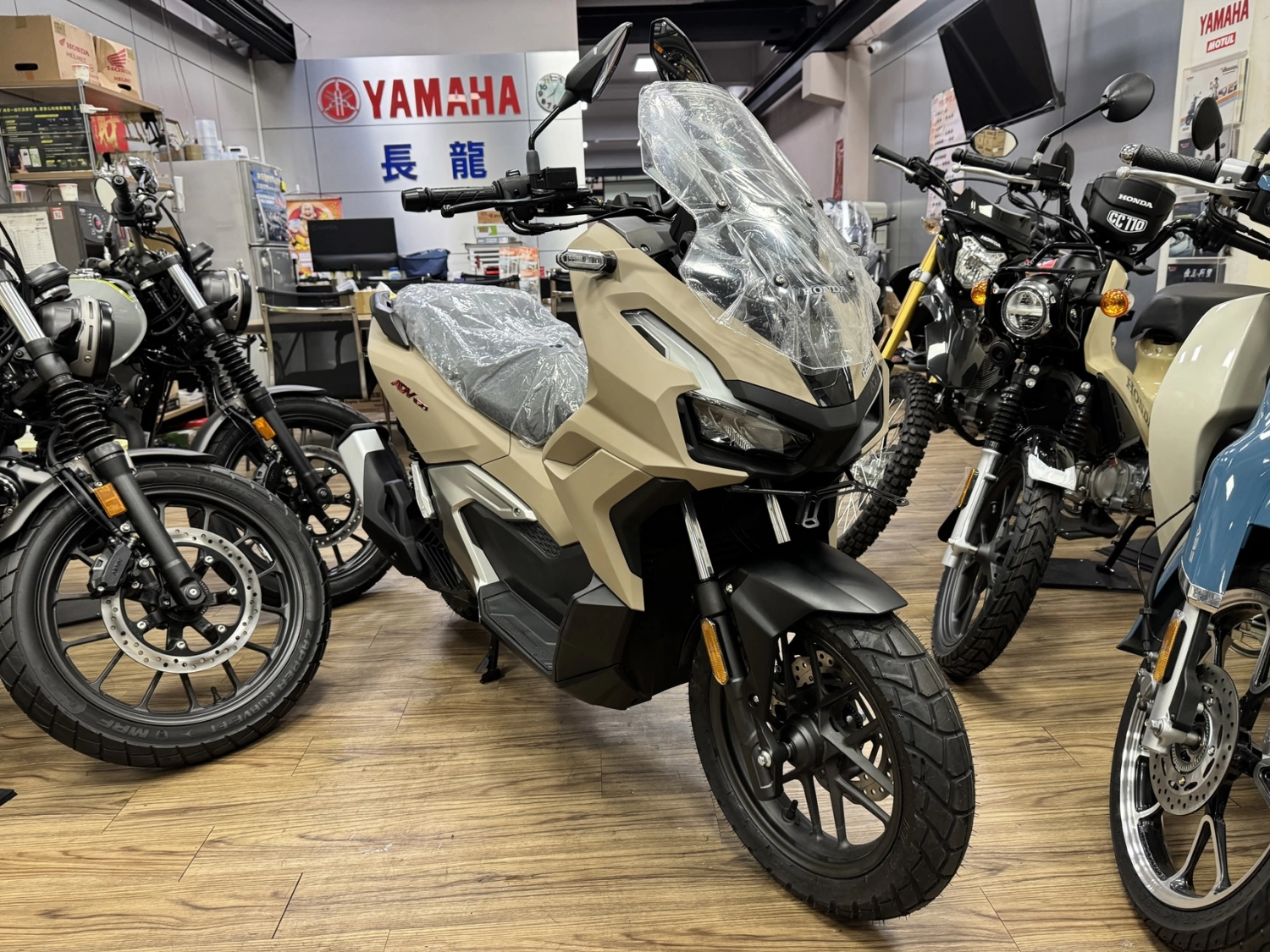 Honda/本田 ADV 160 2026款 車輛照片