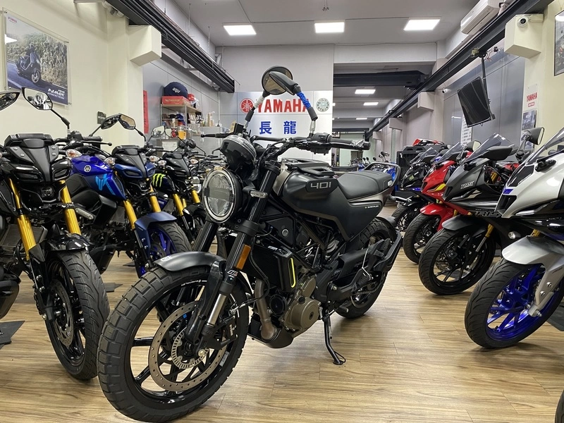Husqvarna 黑箭 中古二手機車 401cc 2022款