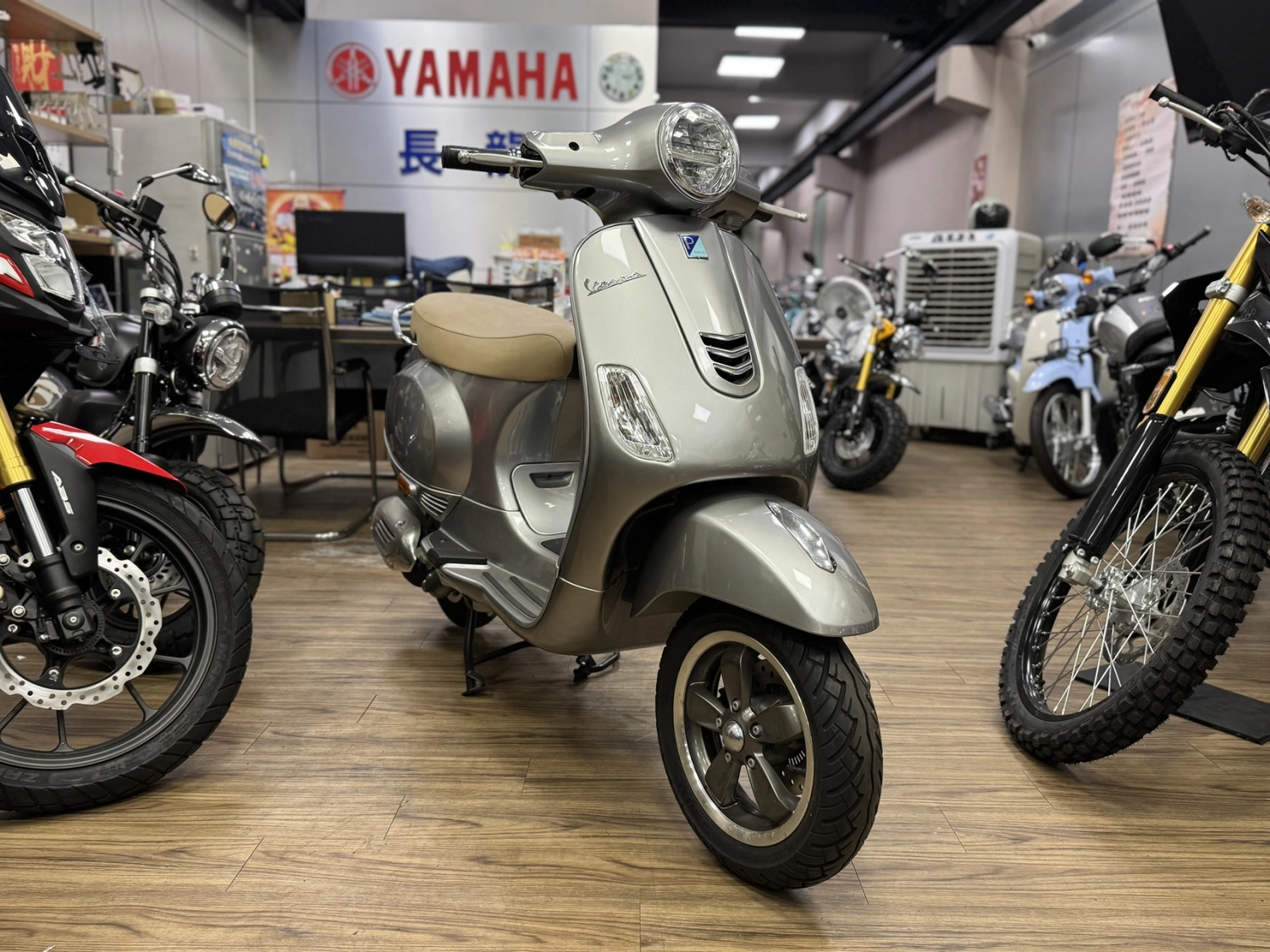 Vespa/偉士牌 VLX 150 中古二手機車 150cc 2021款