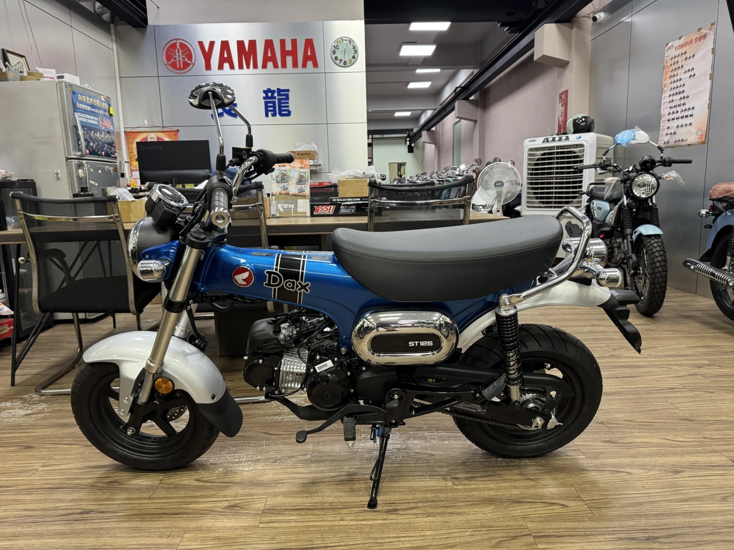Honda/本田 DAX 125 2025款 車輛照片