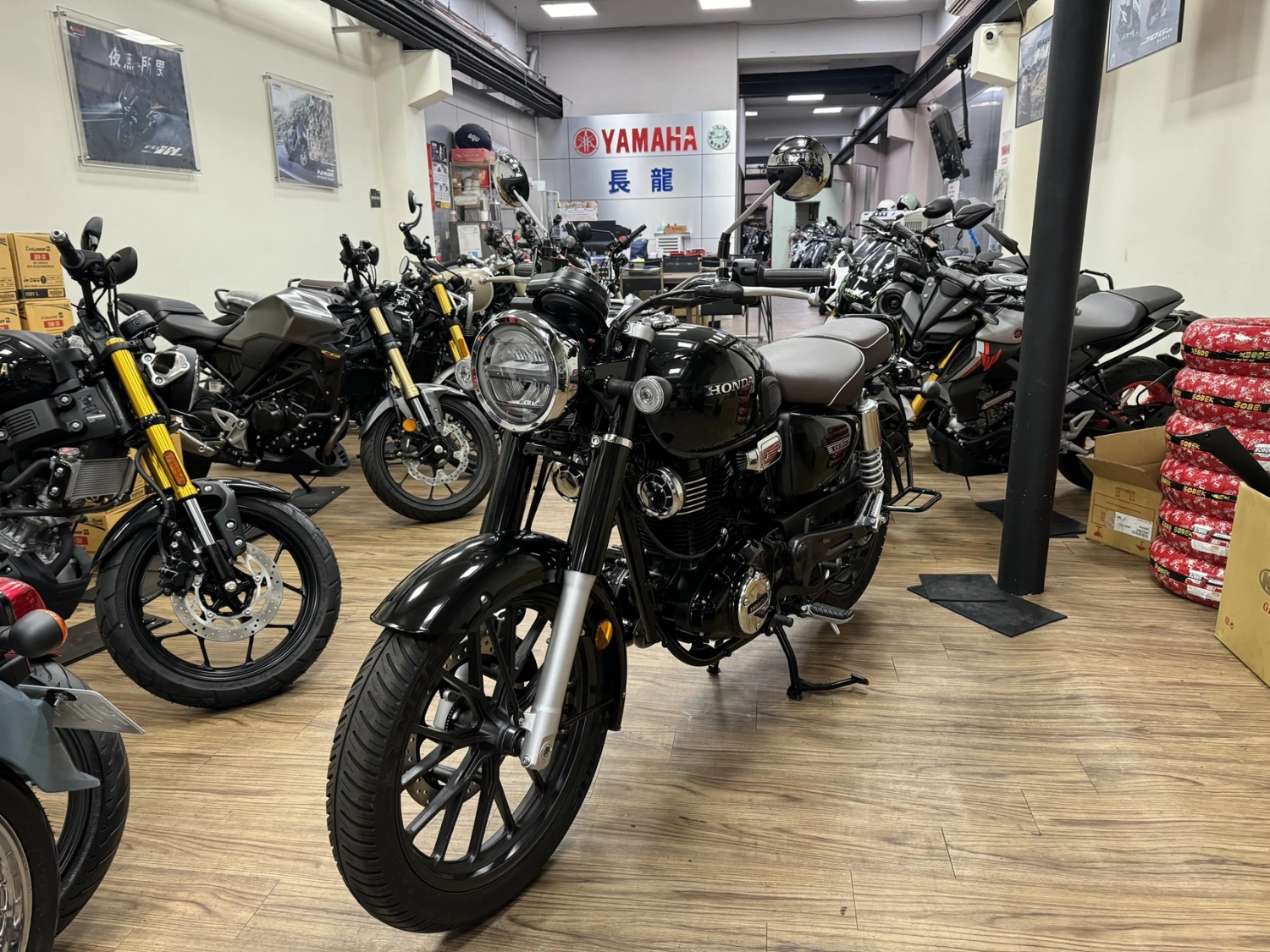 Honda/本田 CB350 DLX 皇家版 2026款 車輛照片