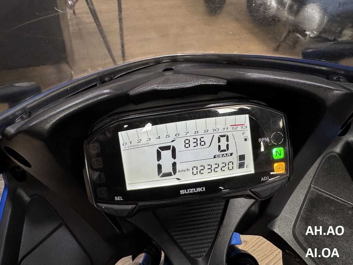 SUZUKI/鈴木 GSX-R150 2018款 車輛照片