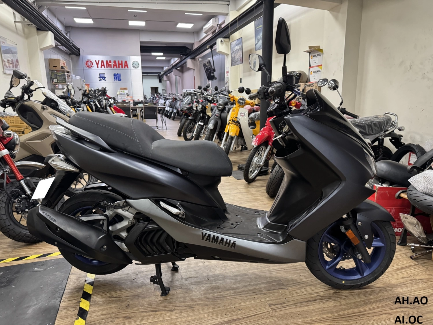 YAMAHA/山葉 S-MAX 155 ABS 2018款 車輛照片