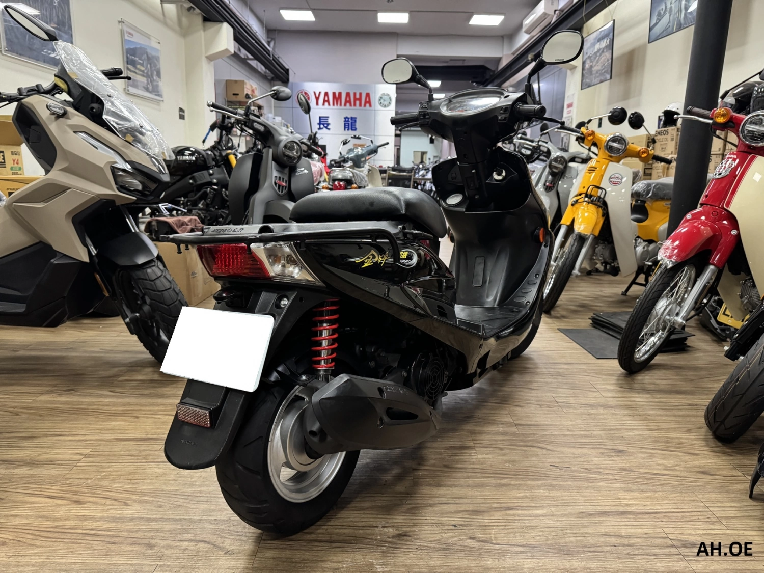 KYMCO/光陽 超級金牌150 2018款 車輛照片