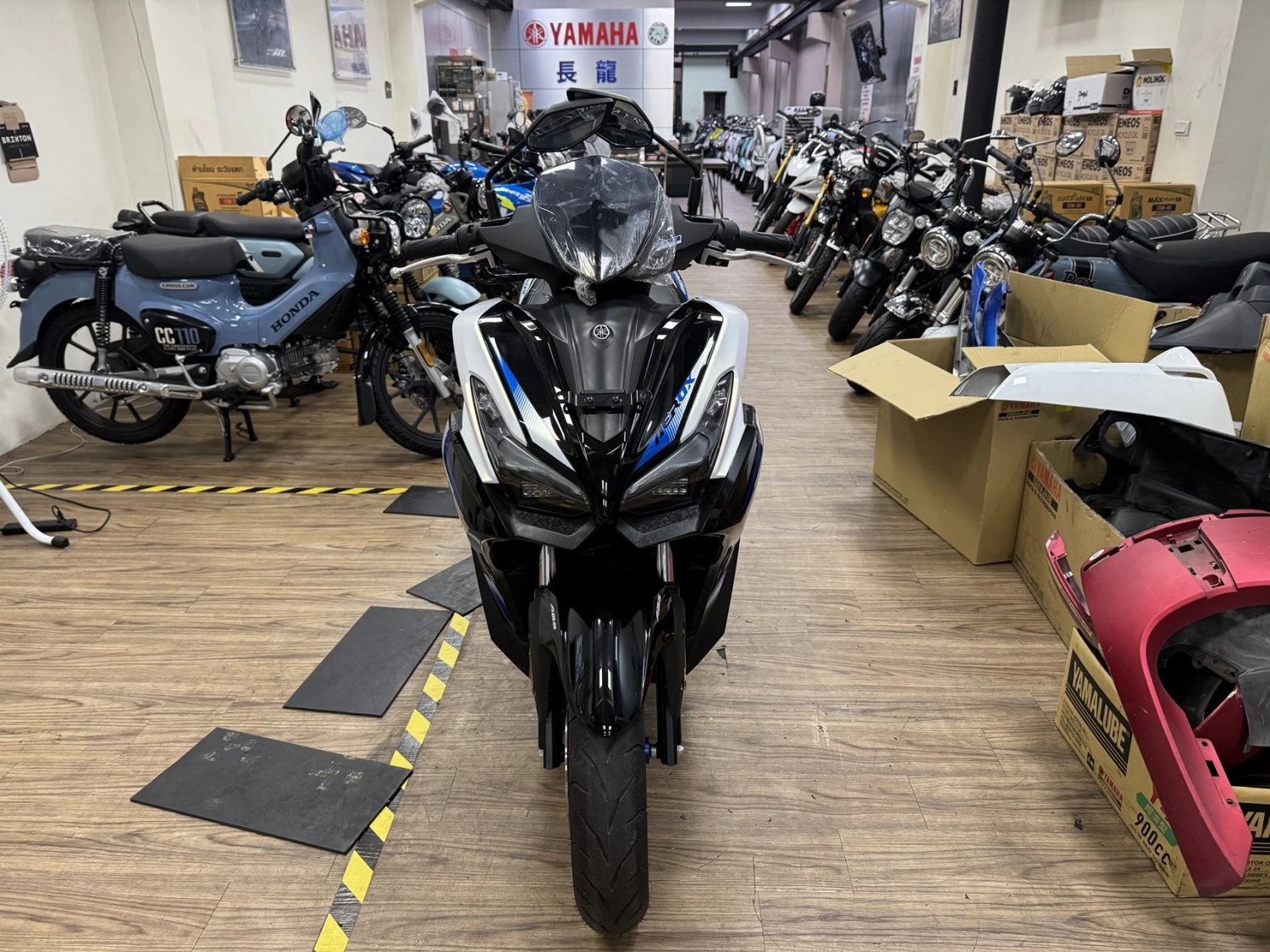 YAMAHA/山葉 AEROX 155 2026款 車輛照片