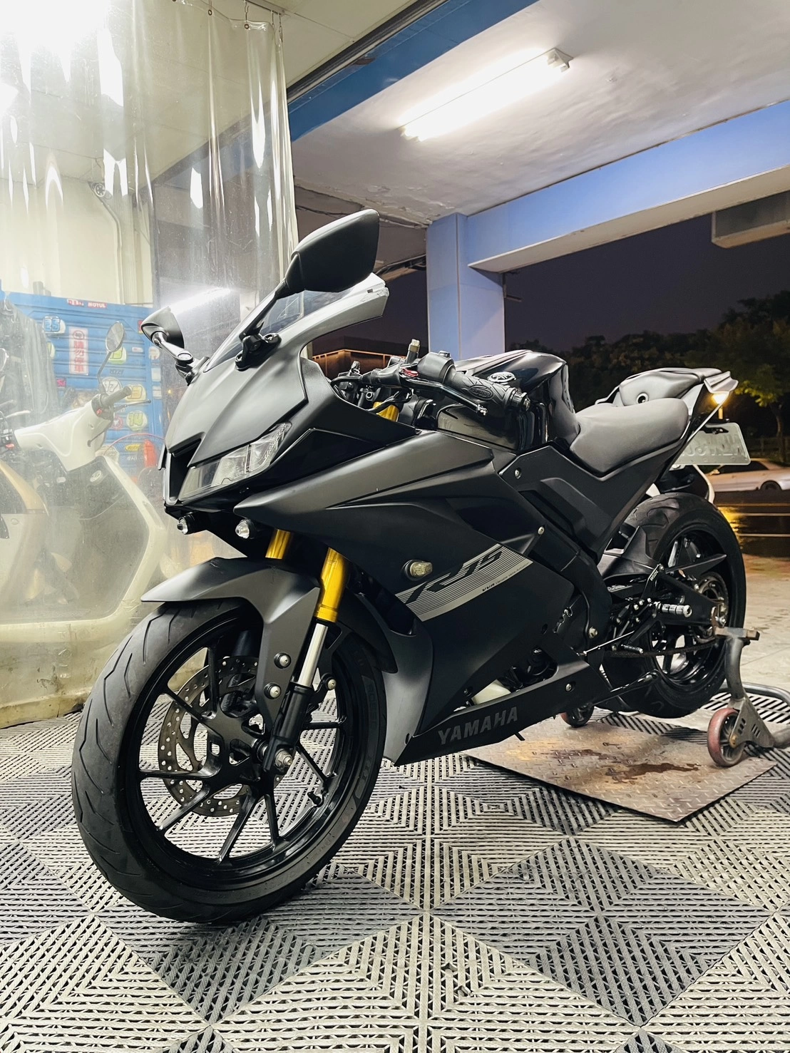YAMAHA/山葉 R15 2021款 車輛照片