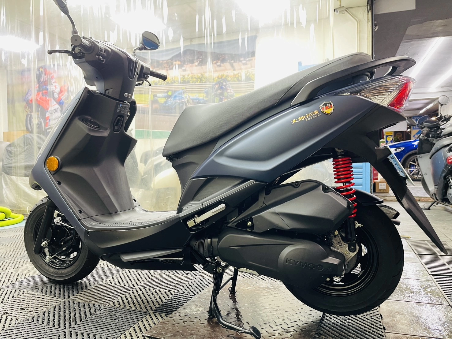 KYMCO/光陽 大地名流2.0 2026款 車輛照片