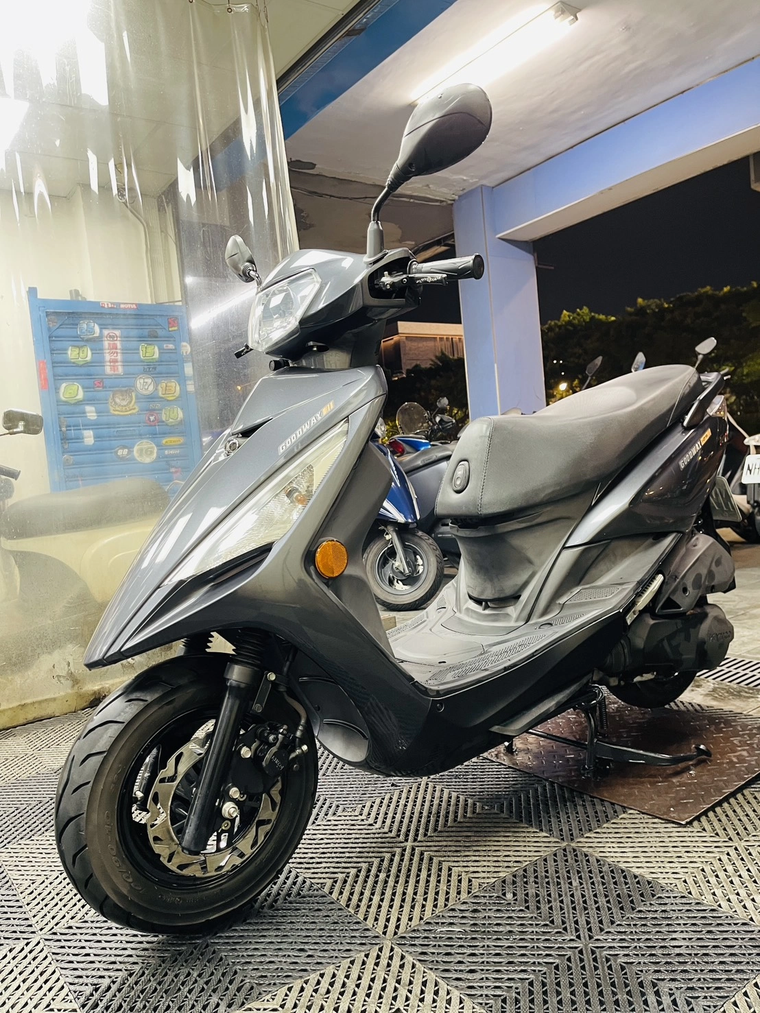 KYMCO/光陽 大地名流 2024款 車輛照片