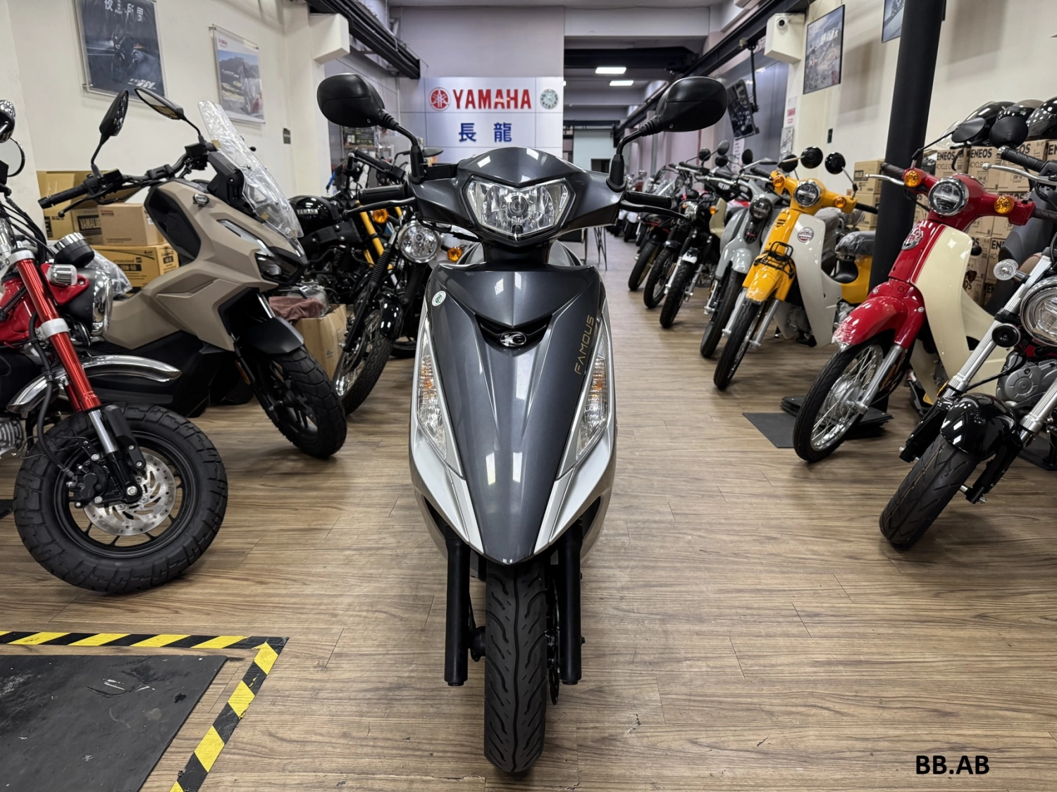 KYMCO/光陽 名流125 碟煞 2022款 車輛照片