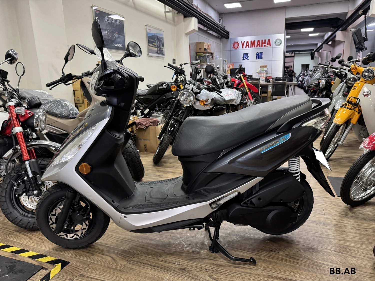 KYMCO/光陽 名流125 碟煞 2022款 車輛照片