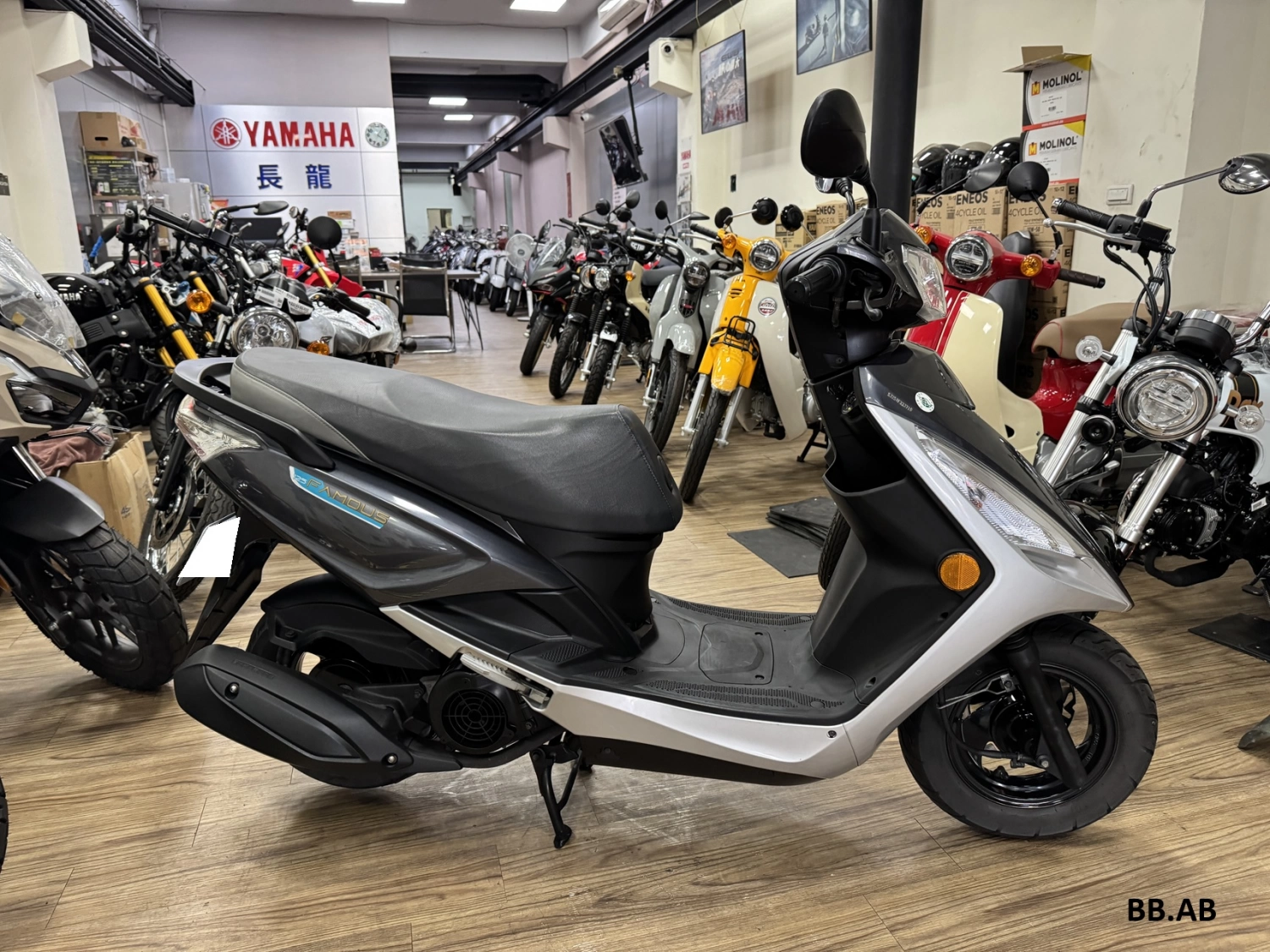 KYMCO/光陽 名流125 碟煞 2022款 車輛照片