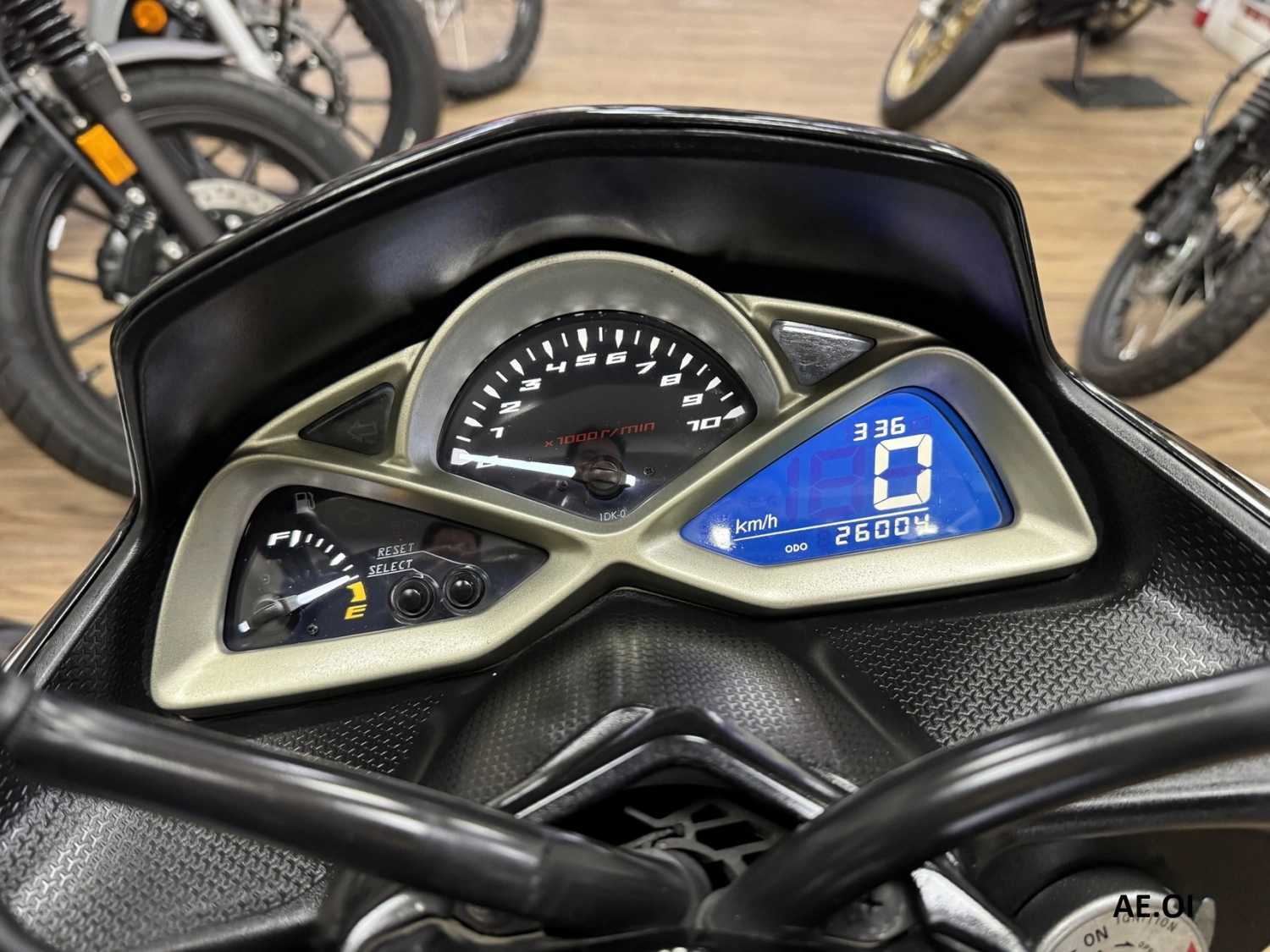 YAMAHA/山葉 S-MAX 155 2015款 車輛照片