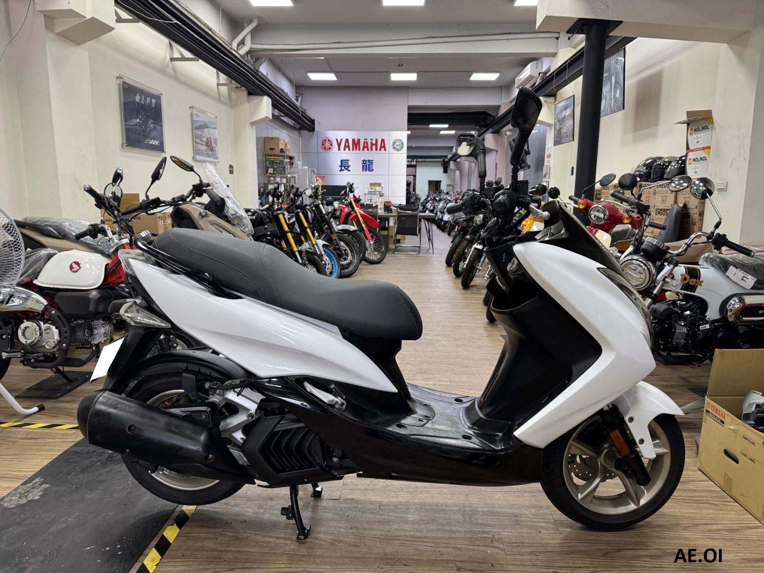 YAMAHA/山葉 S-MAX 155 2015款 車輛照片