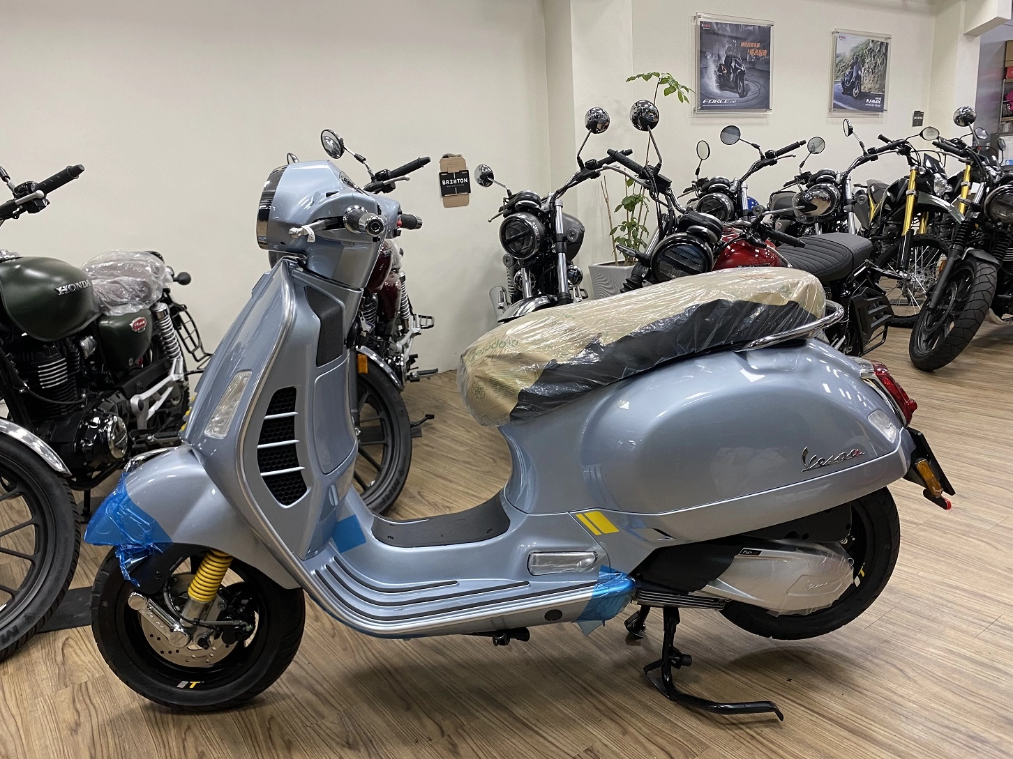 Vespa/偉士牌 GTS 300 2022款 車輛照片